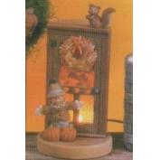 D1550ST-Autumn Scarecrow,Wreath & Squirrel 10cm for D1502 Country Porch 21cmH 