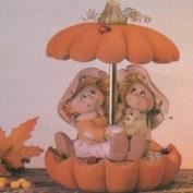 D1678ST- Parasol Pal Scarecrows with Brass Rod, Pumpkin Base & Parasol 21cmW x 22cm High