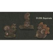 D226-3 Squirrel Magnets 7cm
