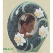 DM1671-Daffodil Frame 20cmT