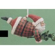 DM1736-Wood-Carved Santa Mistletoe Holder 20cm