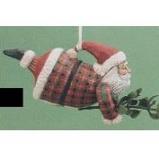 DM1736-Wood-Carved Santa Mistletoe Holder 20cm