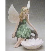G2896B-Lily Fairy with Lily 20cmH