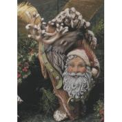 K2404B-Santa & Deer on K2360 Knotted Wood 24cm