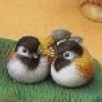R744B -2 Small Chickadees 4.5 x 2cm