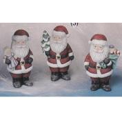S1005- 3 Standing Santas 9cm