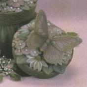 D518B -Flower & Butterfly D521 Wicker Basket Box 10cm Wide