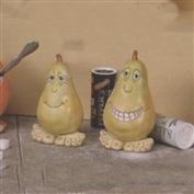 TL900 -Pear Salt & Pepper Shakers 13cm Tall