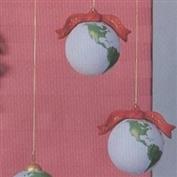 S2535 -2 Hanging Globe Ornaments with Banners 10cm